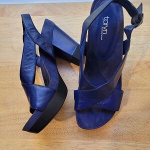 Taryn Rose Women's Navy Platform Sandals
